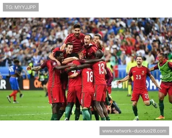 纽卡斯尔联俱乐部发展历程与辉煌战绩全景解析